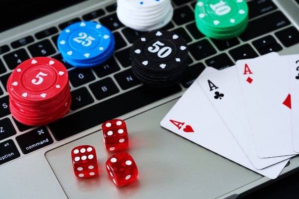 9999l platform keamanan sistem enkripsi perlindungan akun pengguna